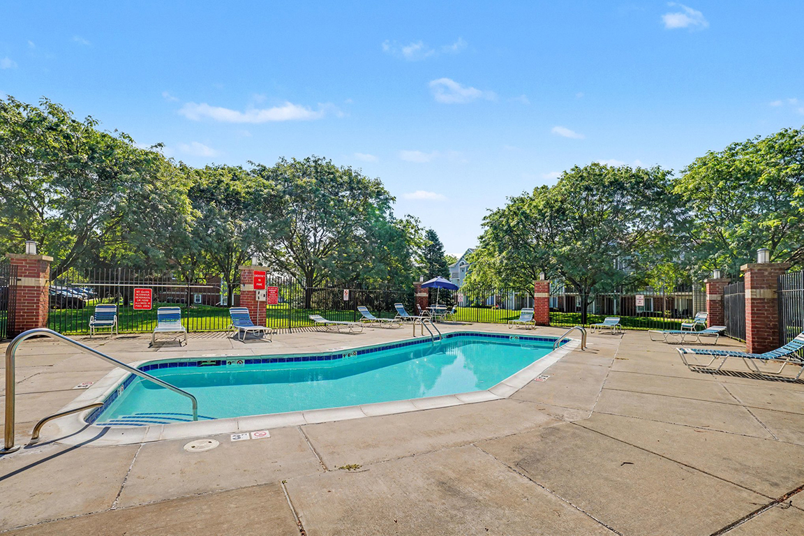 Pool at Foxwood and The Hermitage (2 of 2)