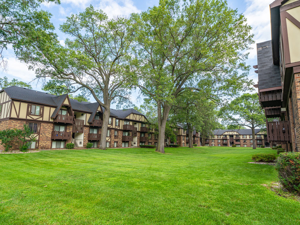Glen Oaks Apartments 25 of 25