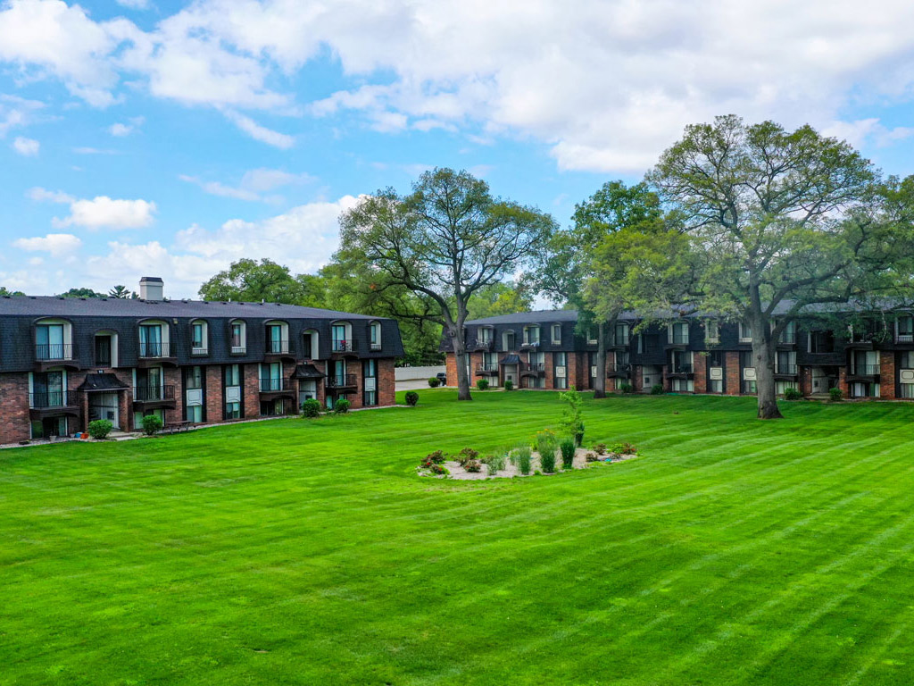 Glen Oaks Apartments 18 of 25