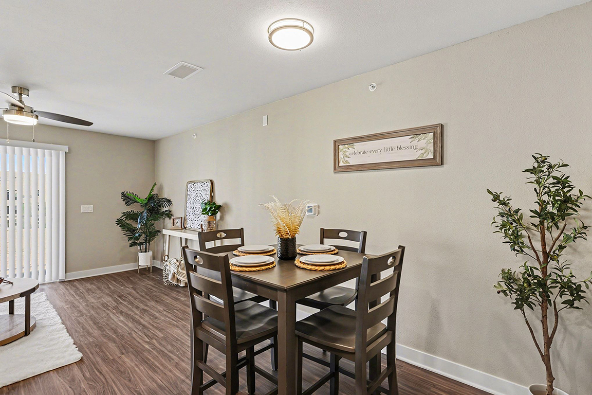 The Grove Apartment Homes 7 of 12