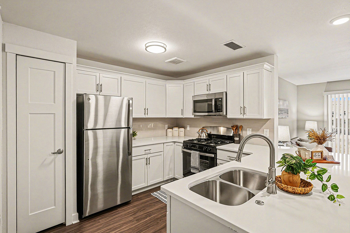 The Grove Apartment Homes 3 of 12
