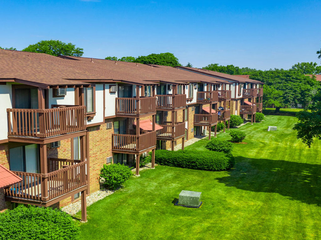 Hickory Village Apartments 34 of 37