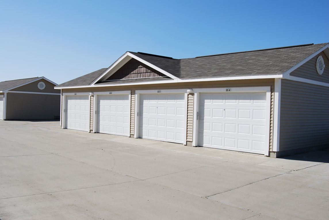 Parking at Hunters Pond Apartment Homes