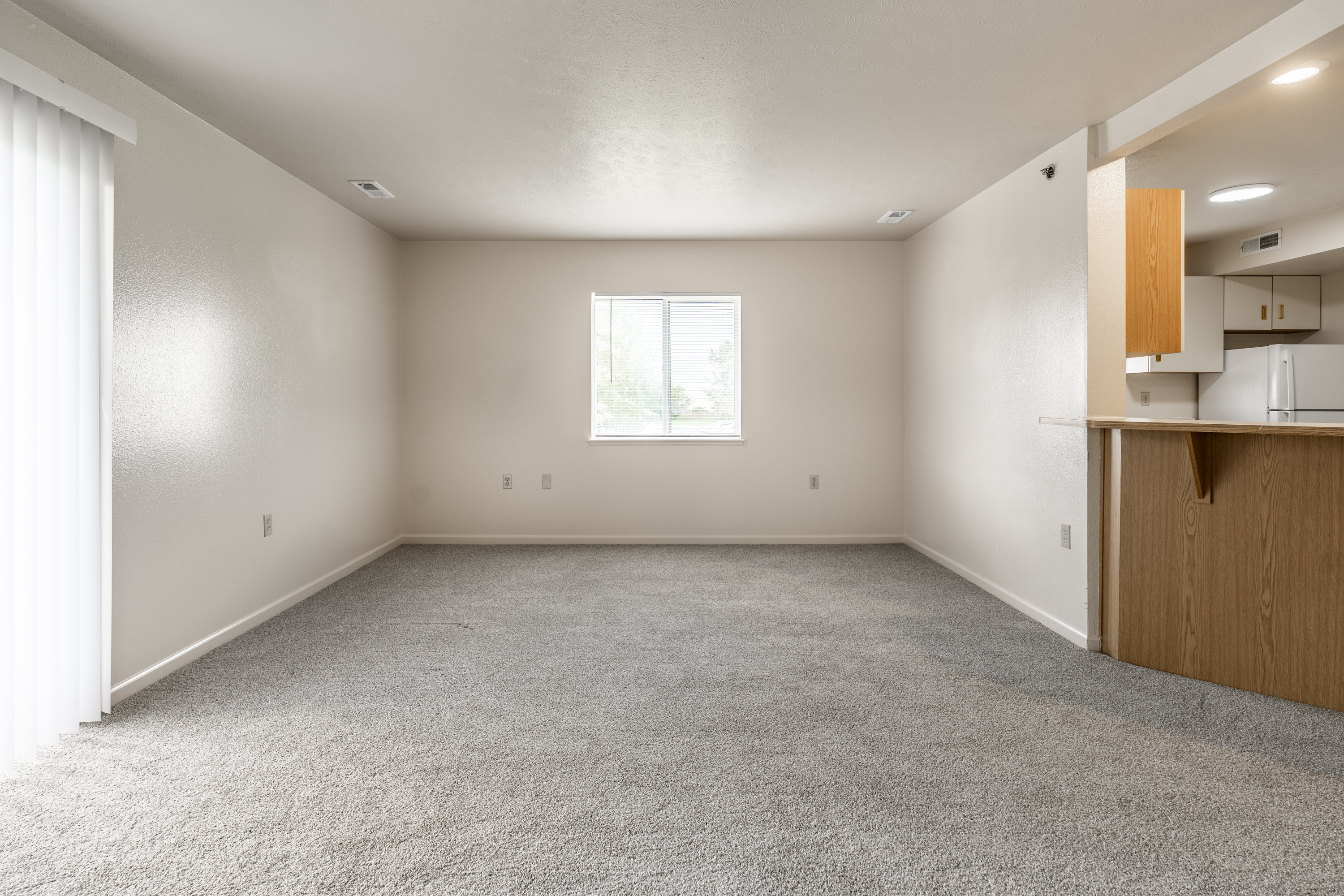 Huntington Cove Apartments 3 of 12