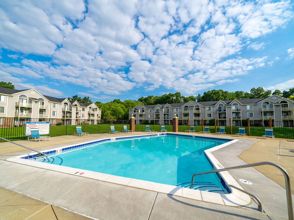 Pool at Hurwich Farms Apartments (1 of 3)