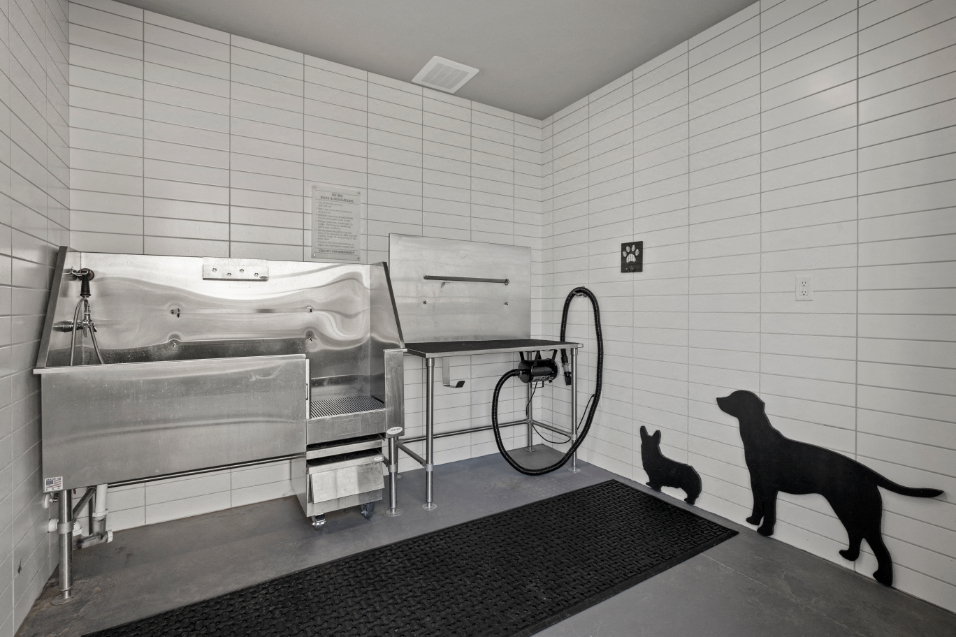 Pet wash at River Hills Apartments