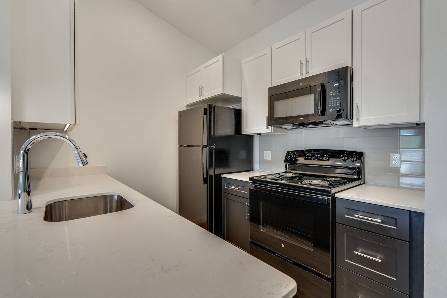 Uptown Square Apartments 3 of 12