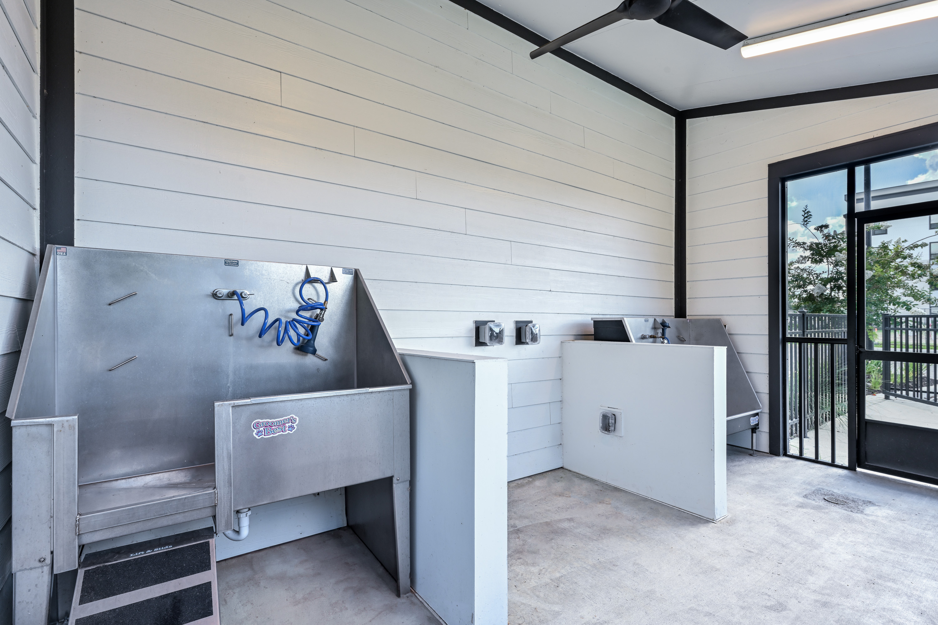 Pet wash at Ironwood Flats