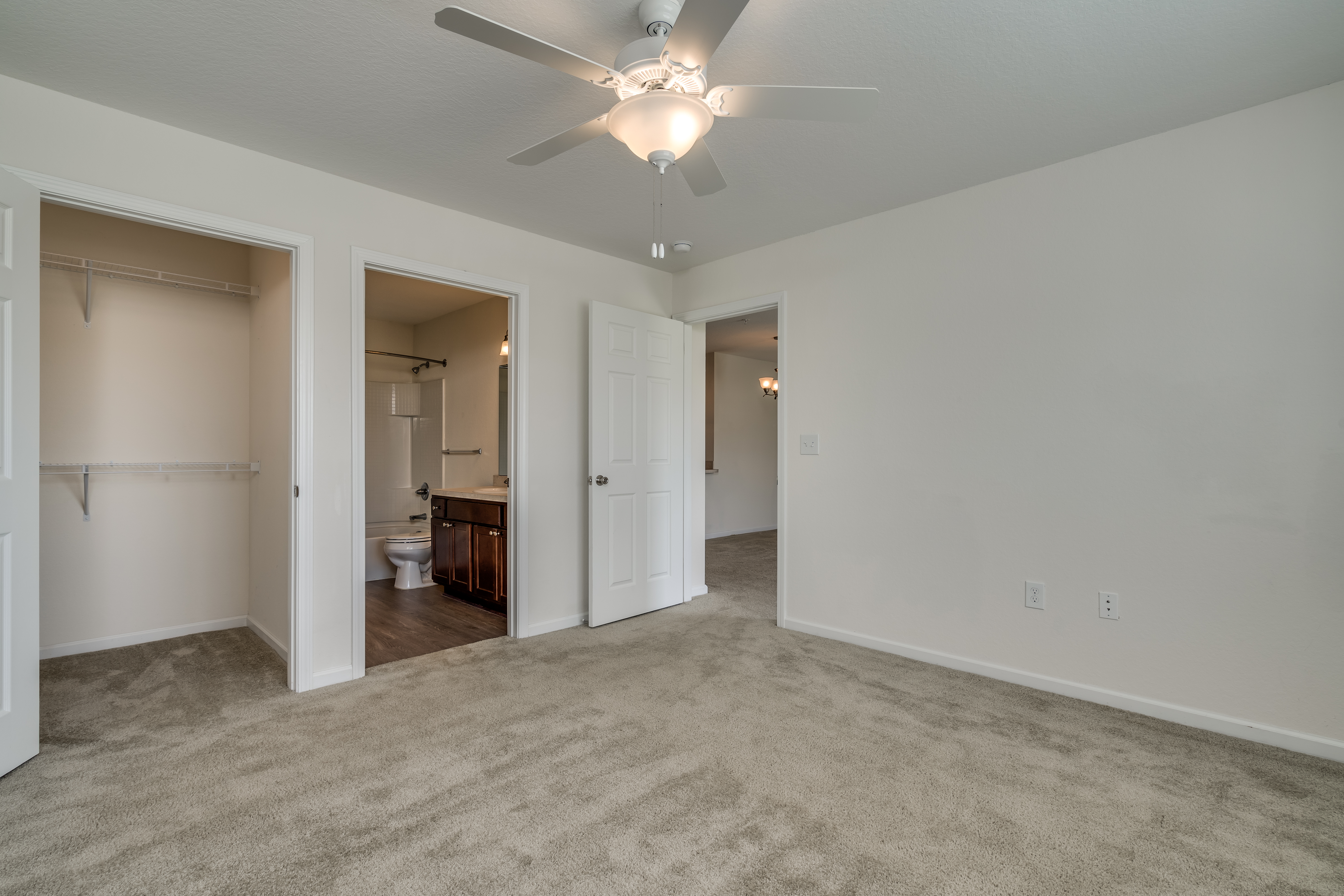 Killian Lakes Apartments and Townhomes 21 of 42