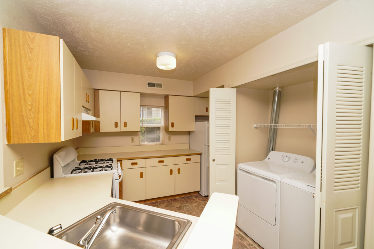 The Avenue at Polaris Apartments 7 of 12