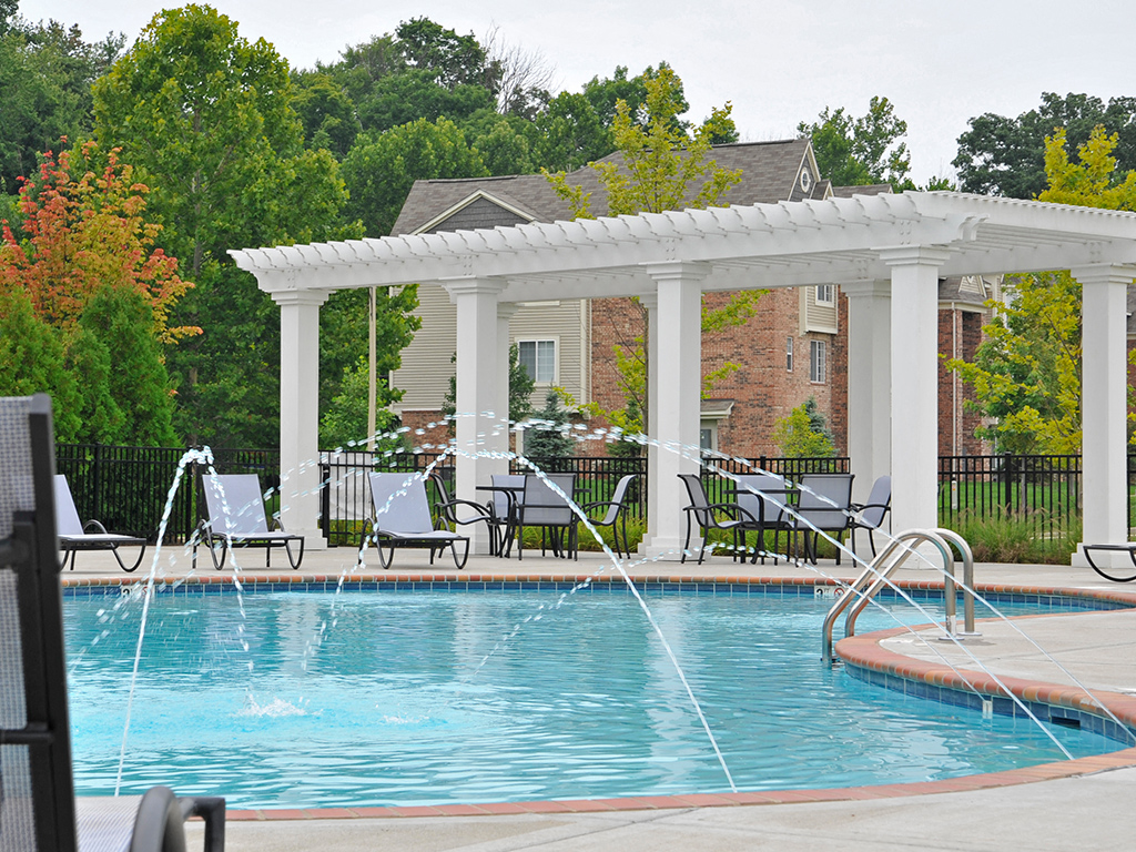 Pool at LakePointe Apartments (3 of 3)