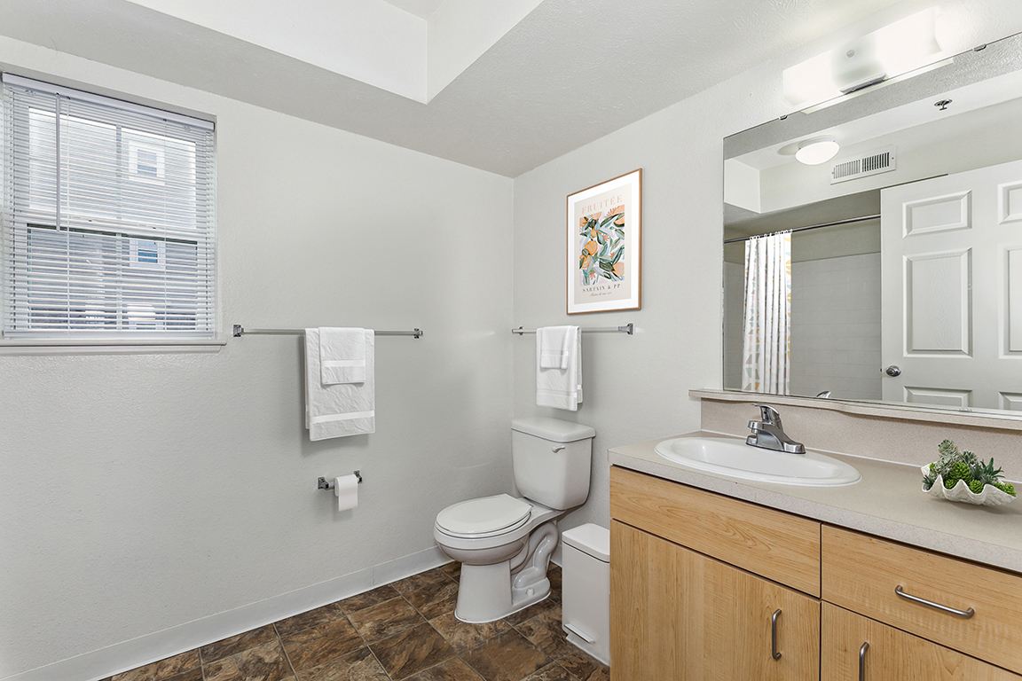 Limestone Creek Apartment Homes 9 of 12
