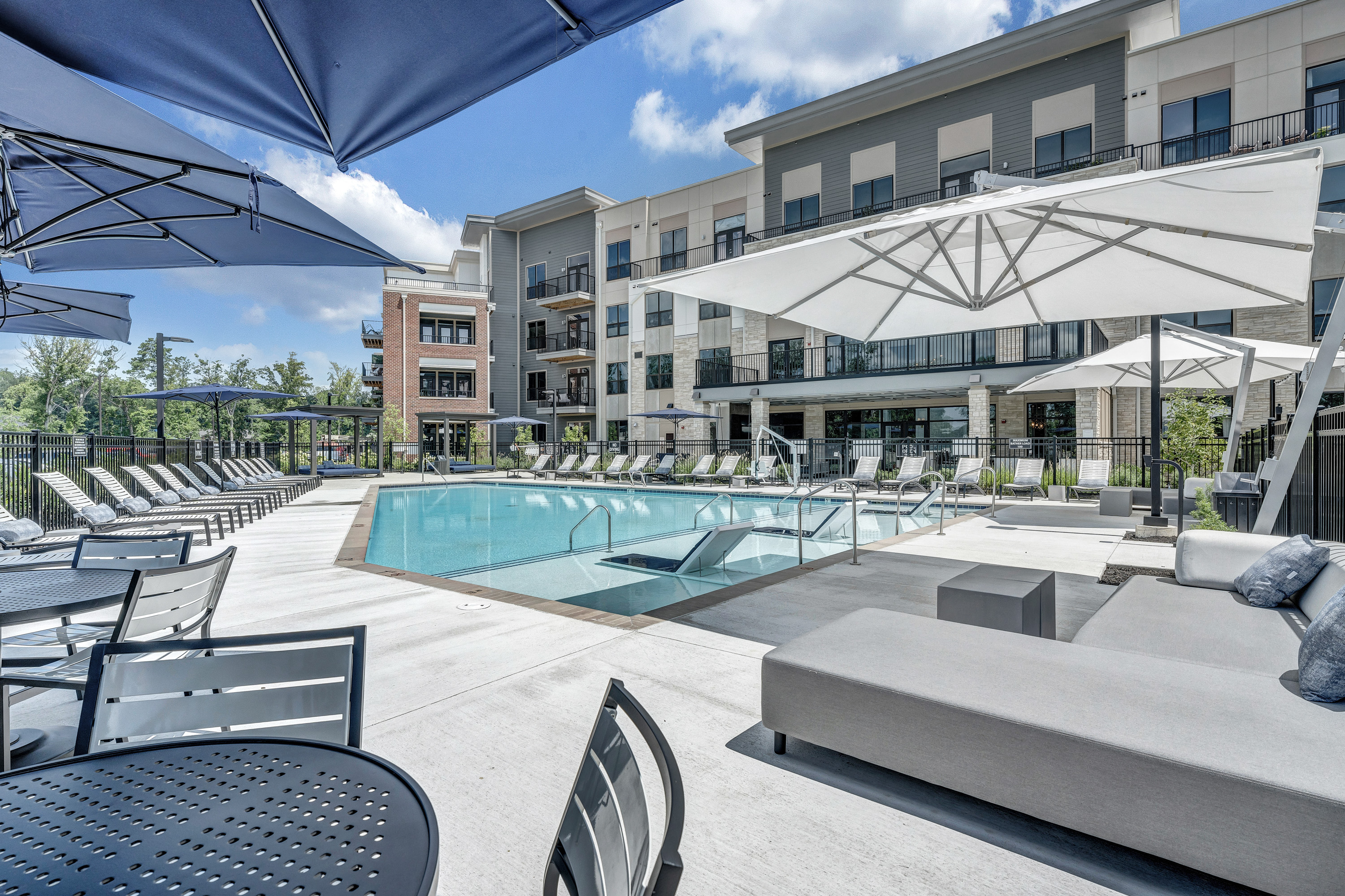 Pool at Luxe 360 on Centerpointe (6 of 8)