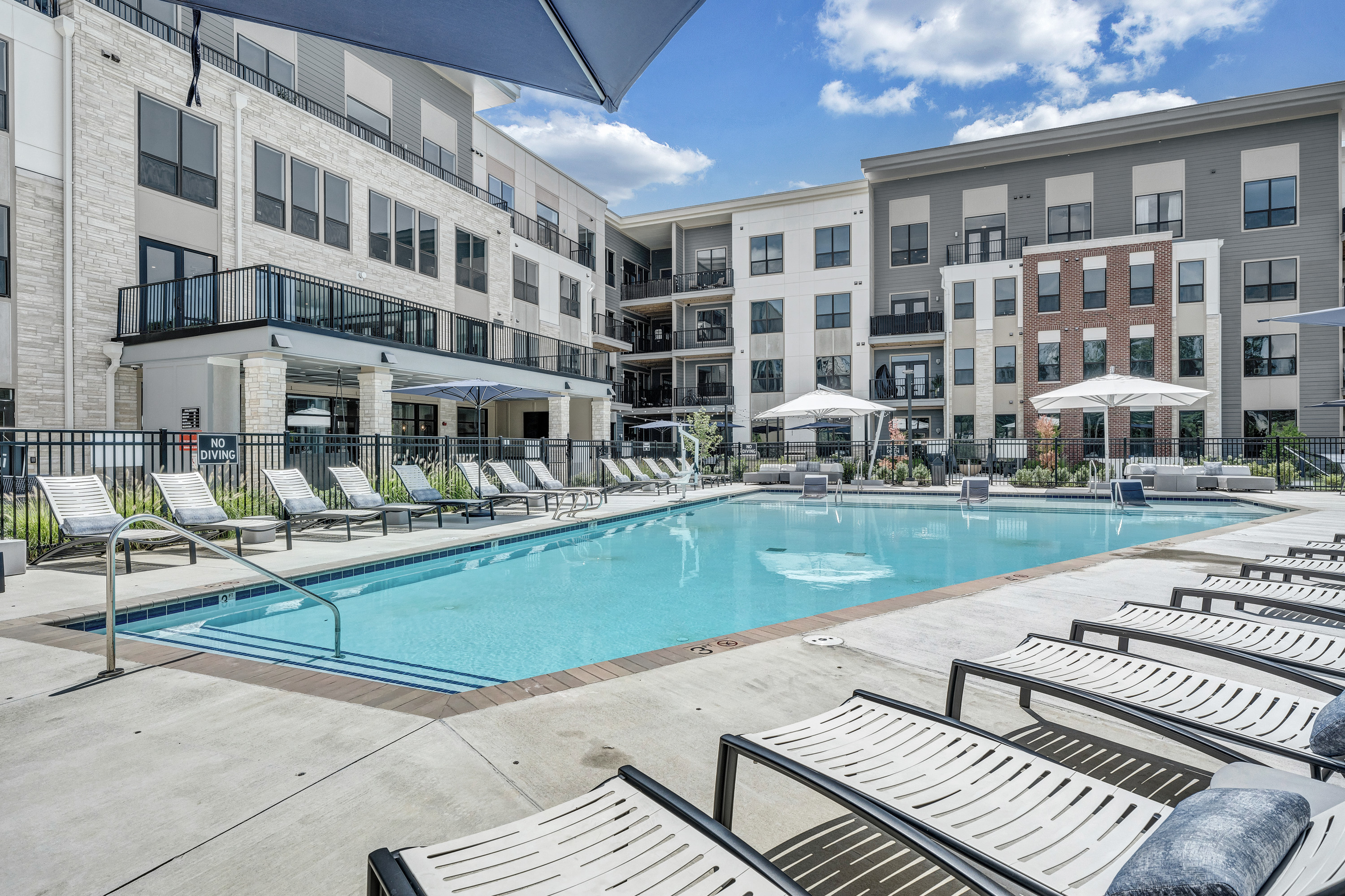 Pool at Luxe 360 on Centerpointe (8 of 8)