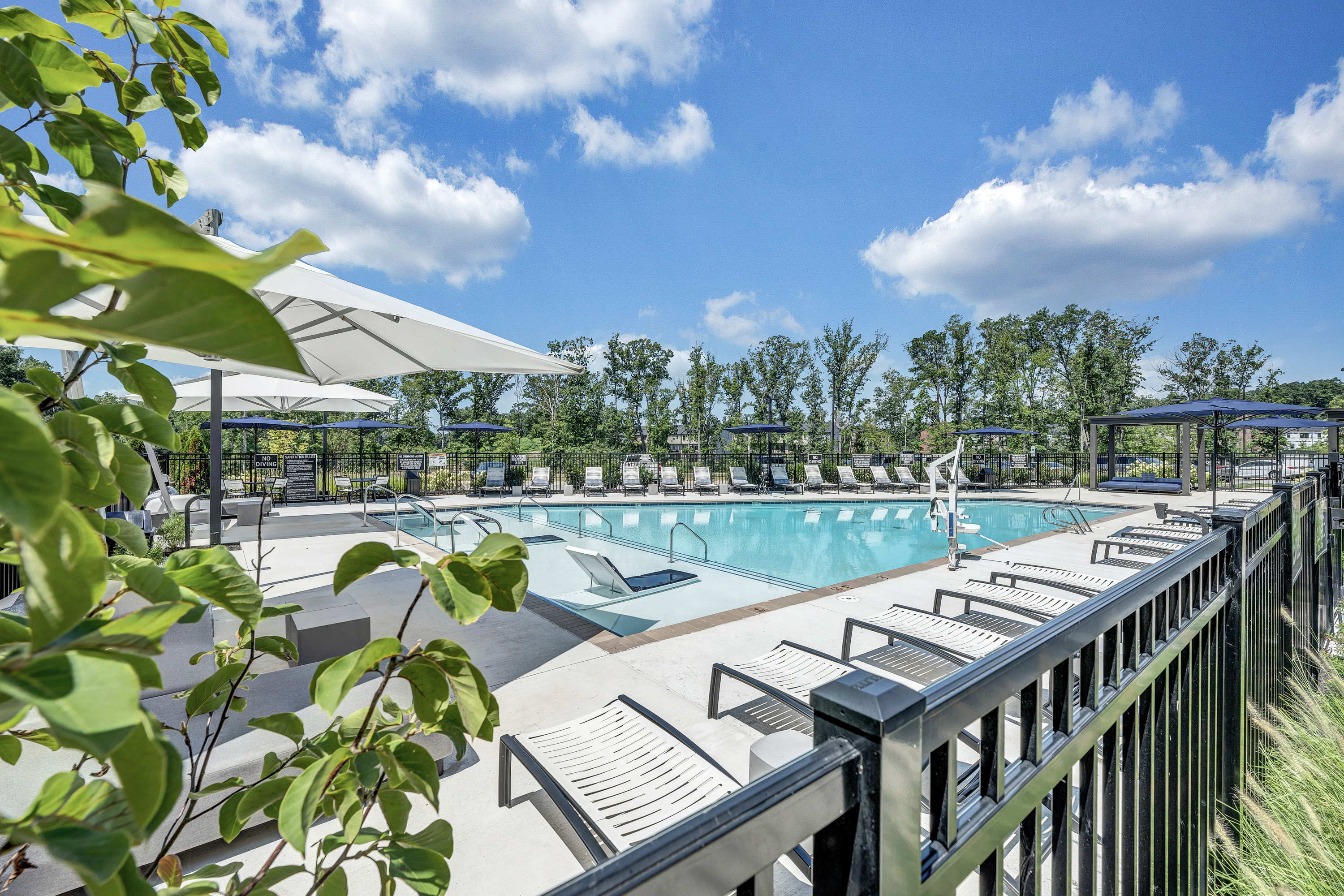 Pool at Luxe 360 on Centerpointe (4 of 8)