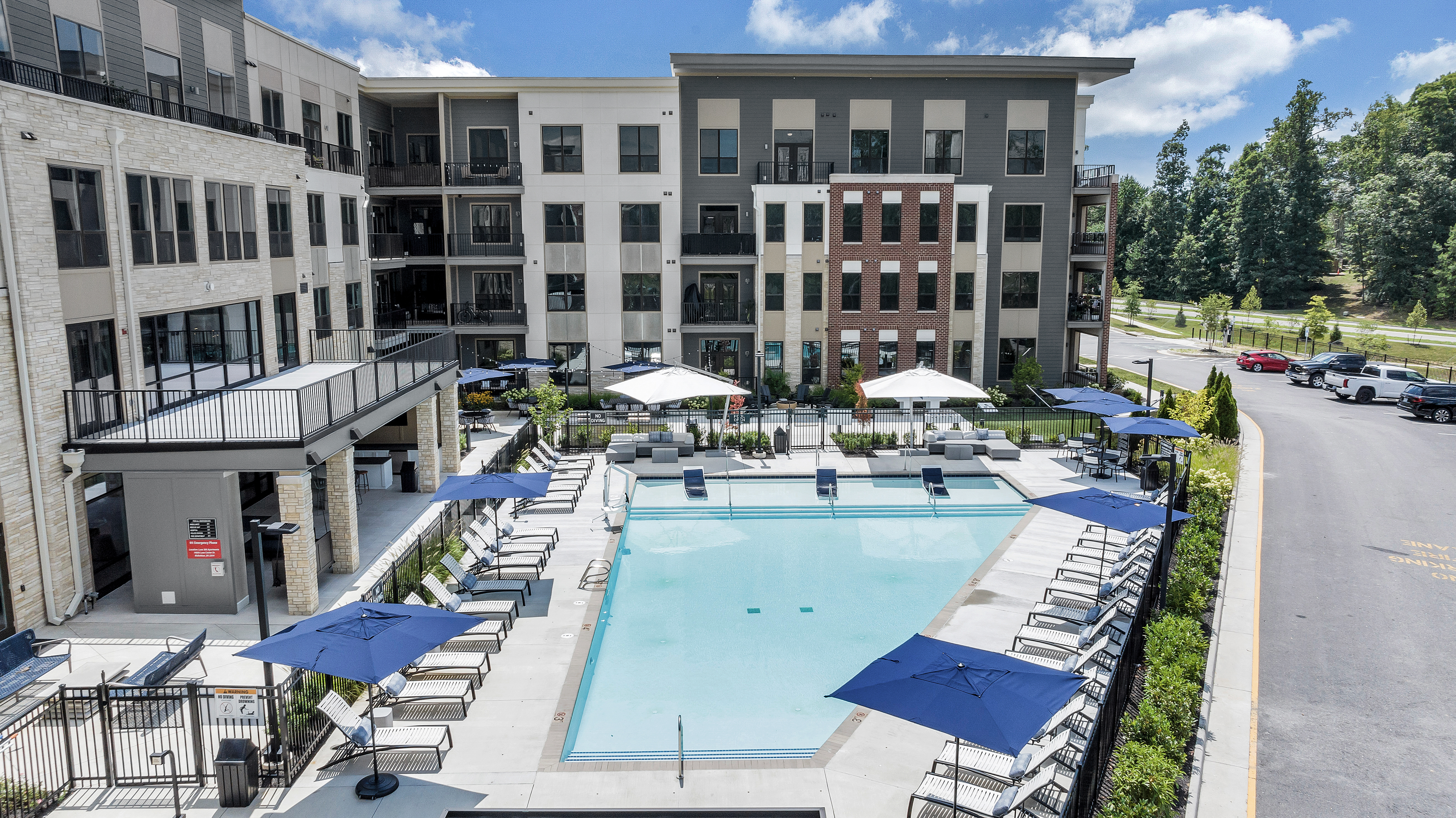 Pool at Luxe 360 on Centerpointe (2 of 8)
