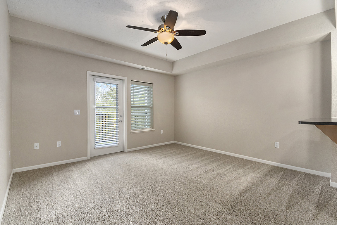 Lynbrook Apartments and Townhomes 12 of 12