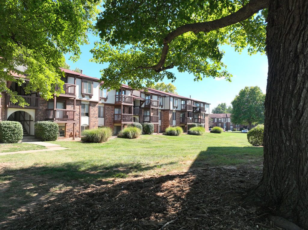 Old Monterey Apartments 50 of 57