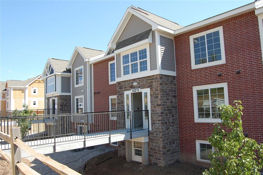 Colonial Pointe at Fairview Apartments 38 of 41