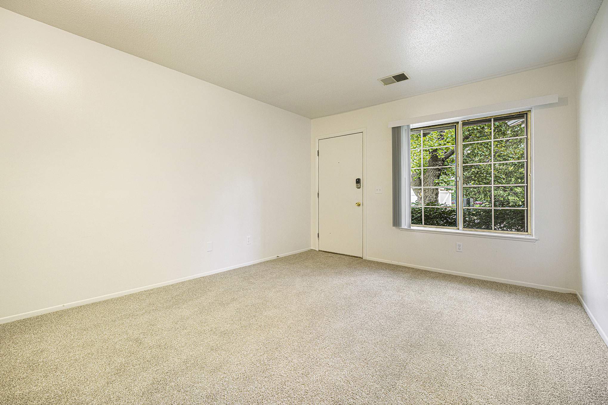 Newport Village Apartments 7 of 12