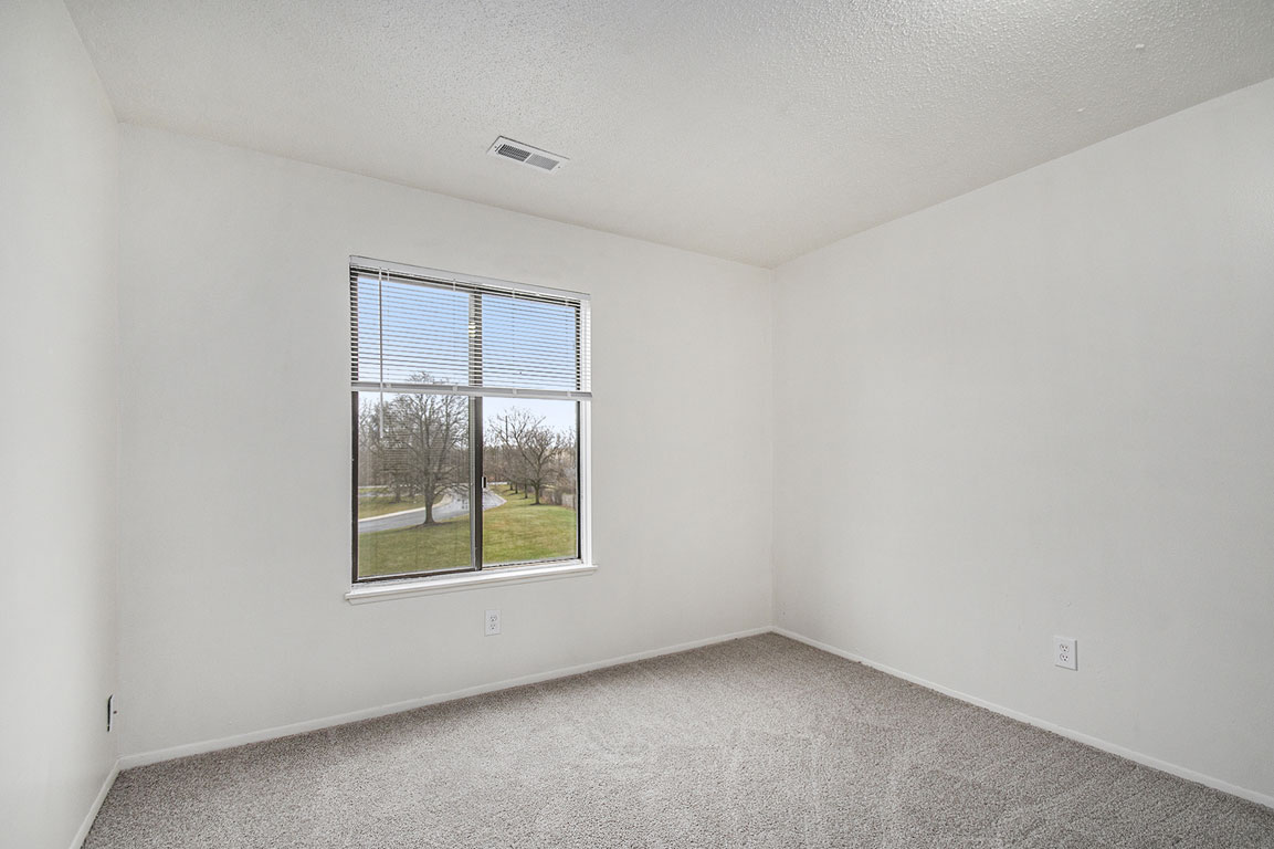Normandy Village Apartments 25 of 52