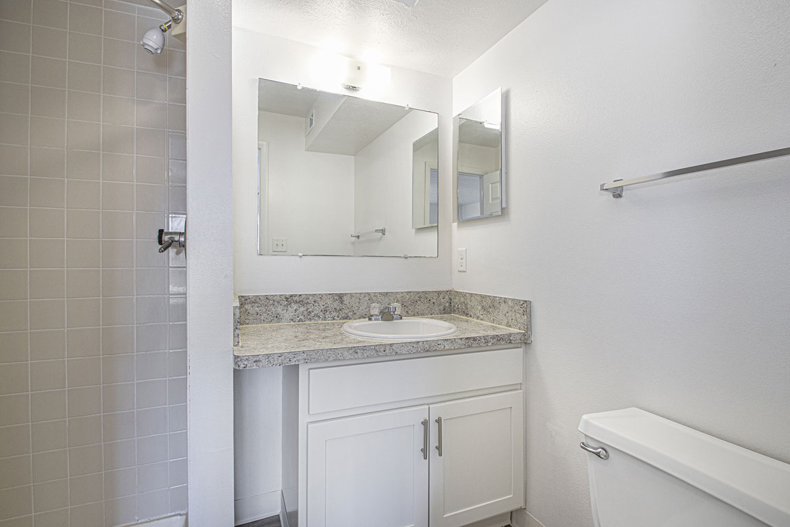 Oak Shores Apartments 38 of 63
