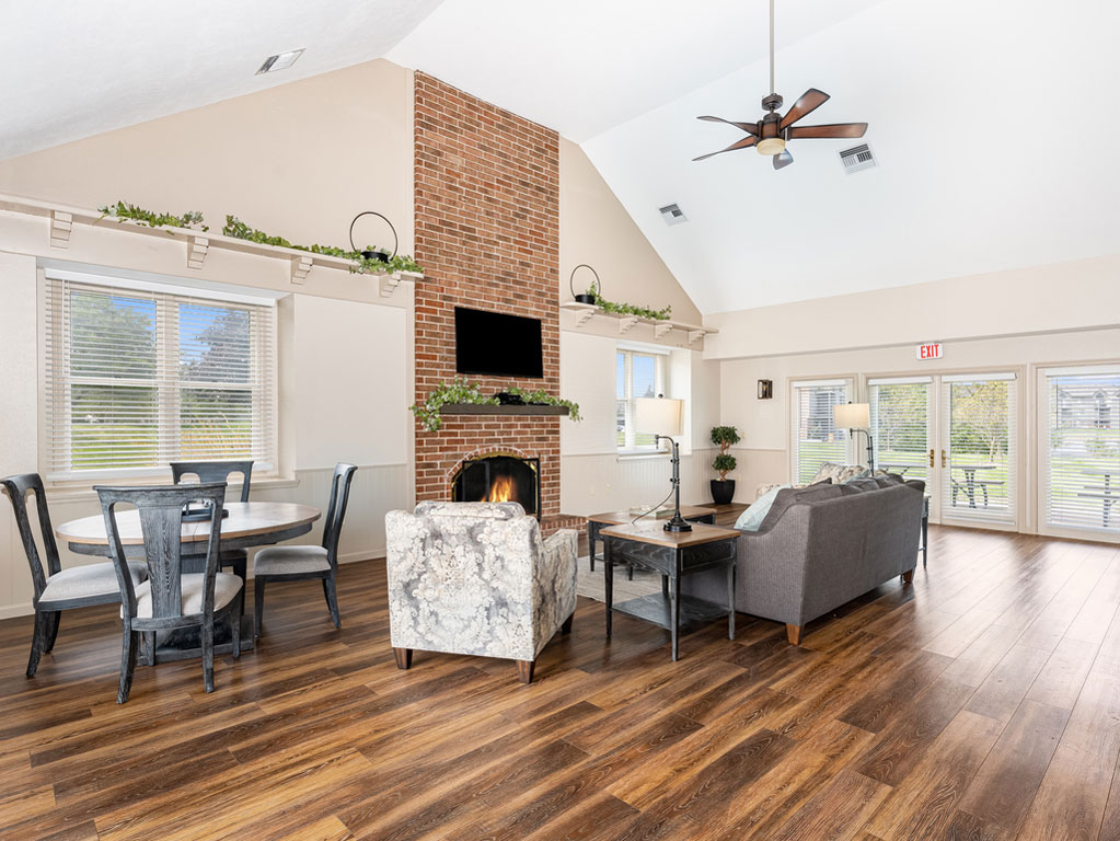 Oak Shores Apartments 44 of 63