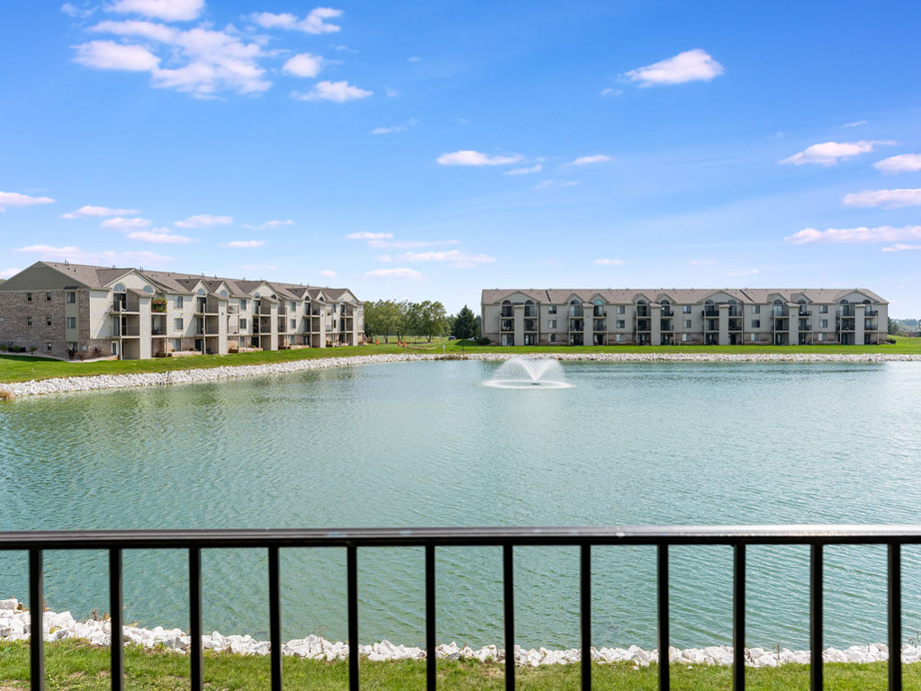 Oak Shores Apartments 2 of 63