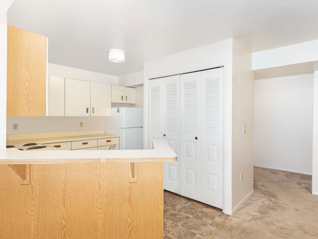 Oak Shores Apartments 7 of 12