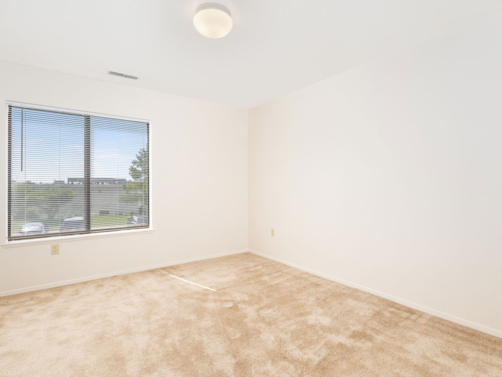 Oak Shores Apartments 10 of 12