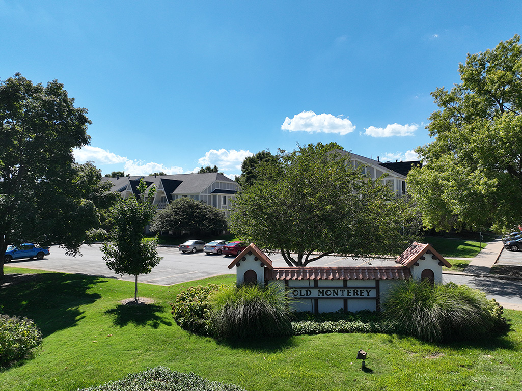 Old Monterey Apartments 54 of 57