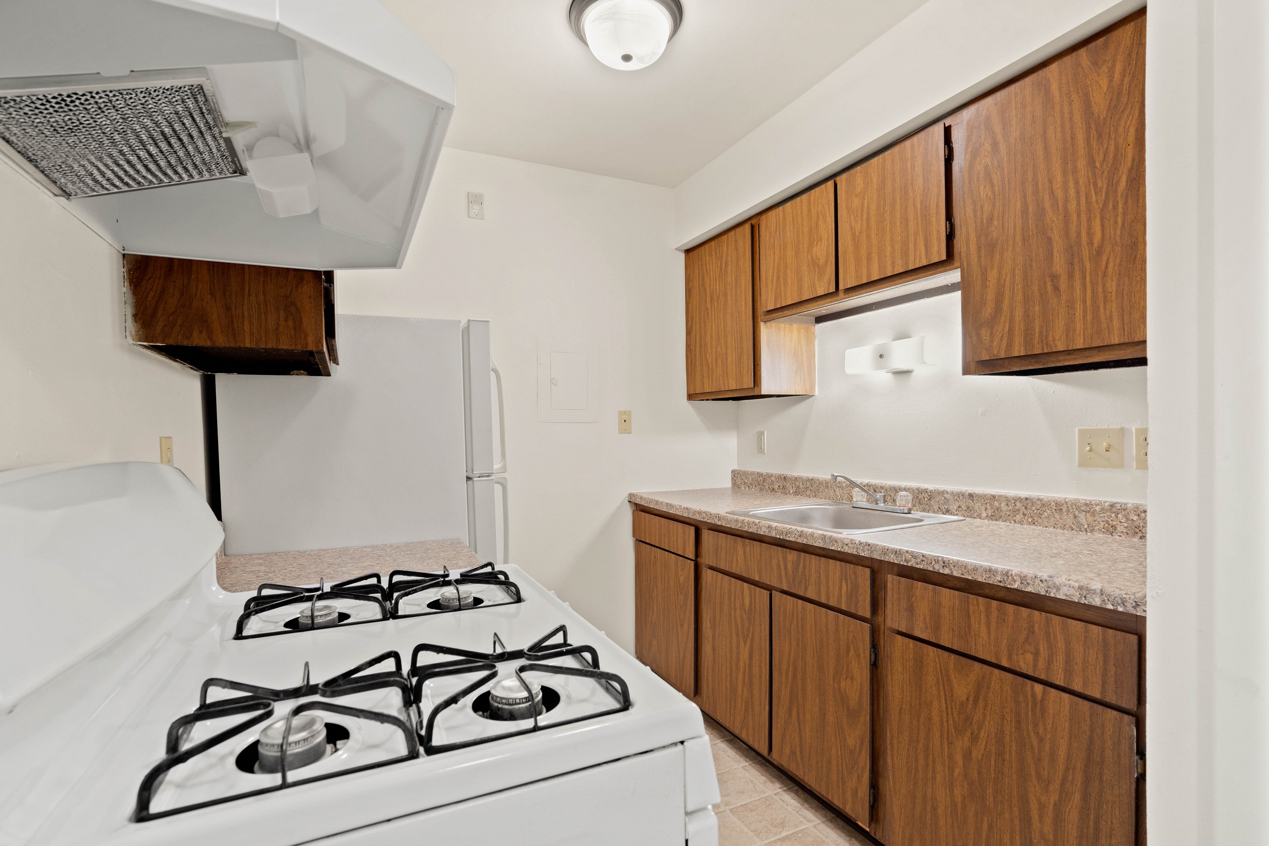 Beacon Hill and Great Oaks Apartments 6 of 12
