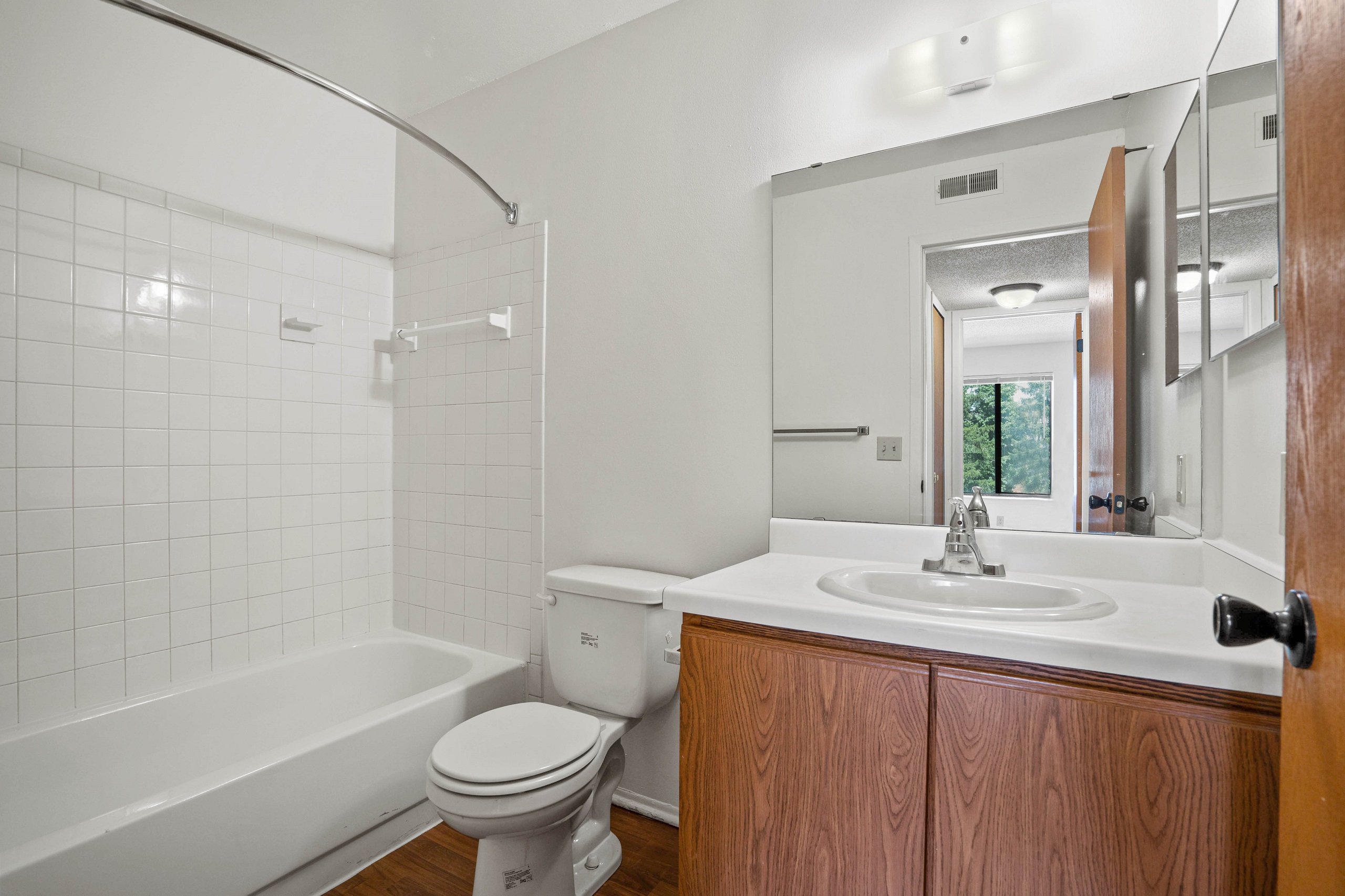 Beacon Hill and Great Oaks Apartments 8 of 12