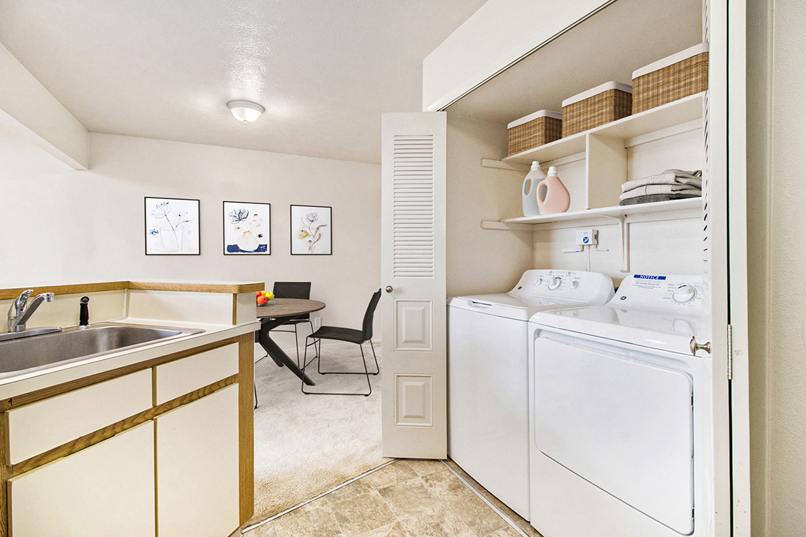 Pine Knoll Apartments 3 of 12