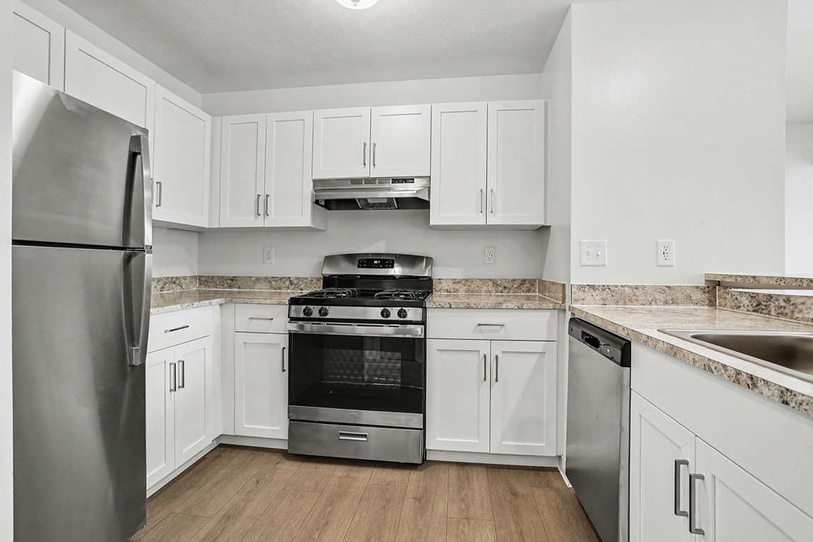 Pine Knoll Apartments 40 of 76
