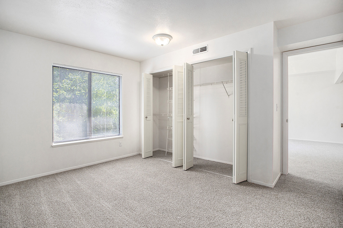 Pine Knoll Apartments 50 of 76