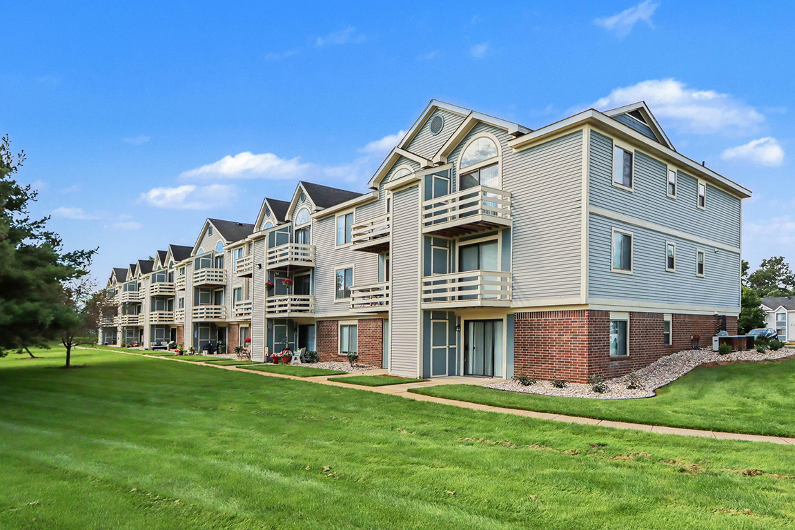 Pine Knoll Apartments 64 of 76