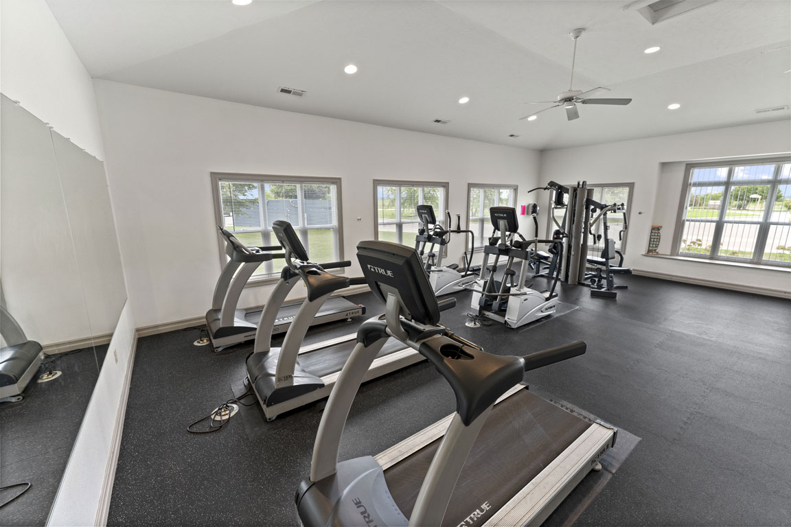 Gym at Hunters Pond Apartment Homes (1 of 3)