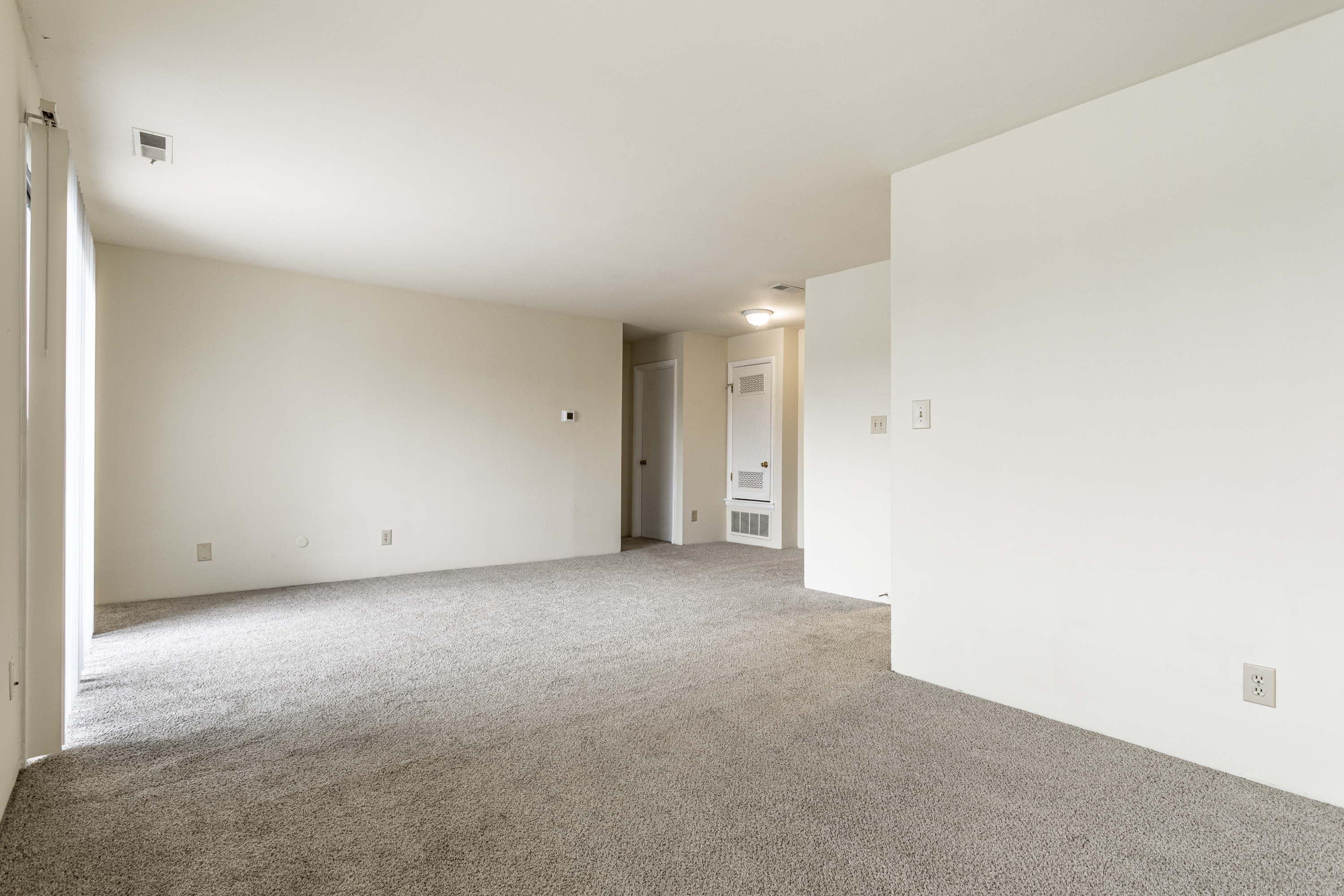 Scarborough Lake Apartments 6 of 12