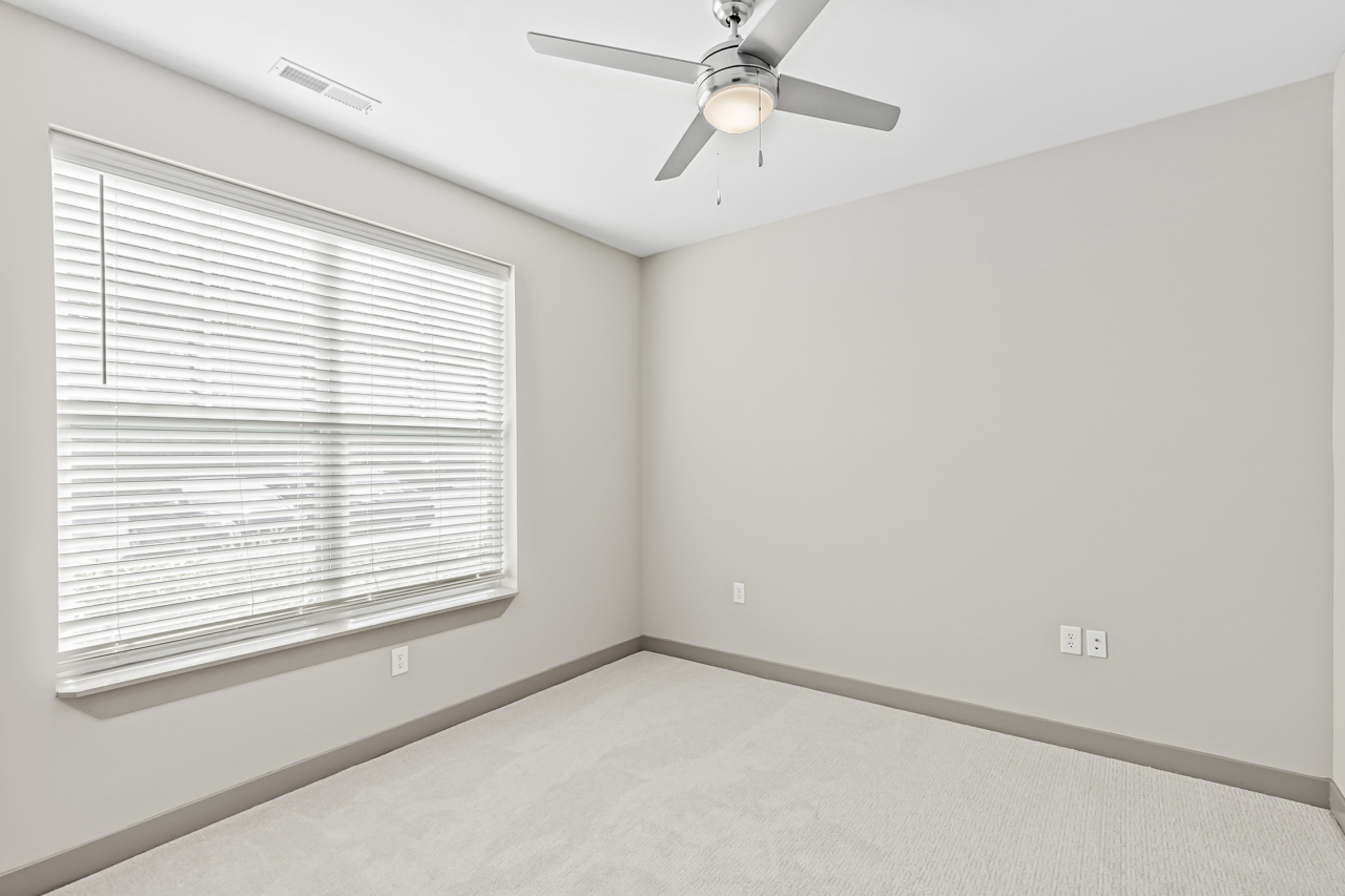River Crossing Apartments 26 of 42