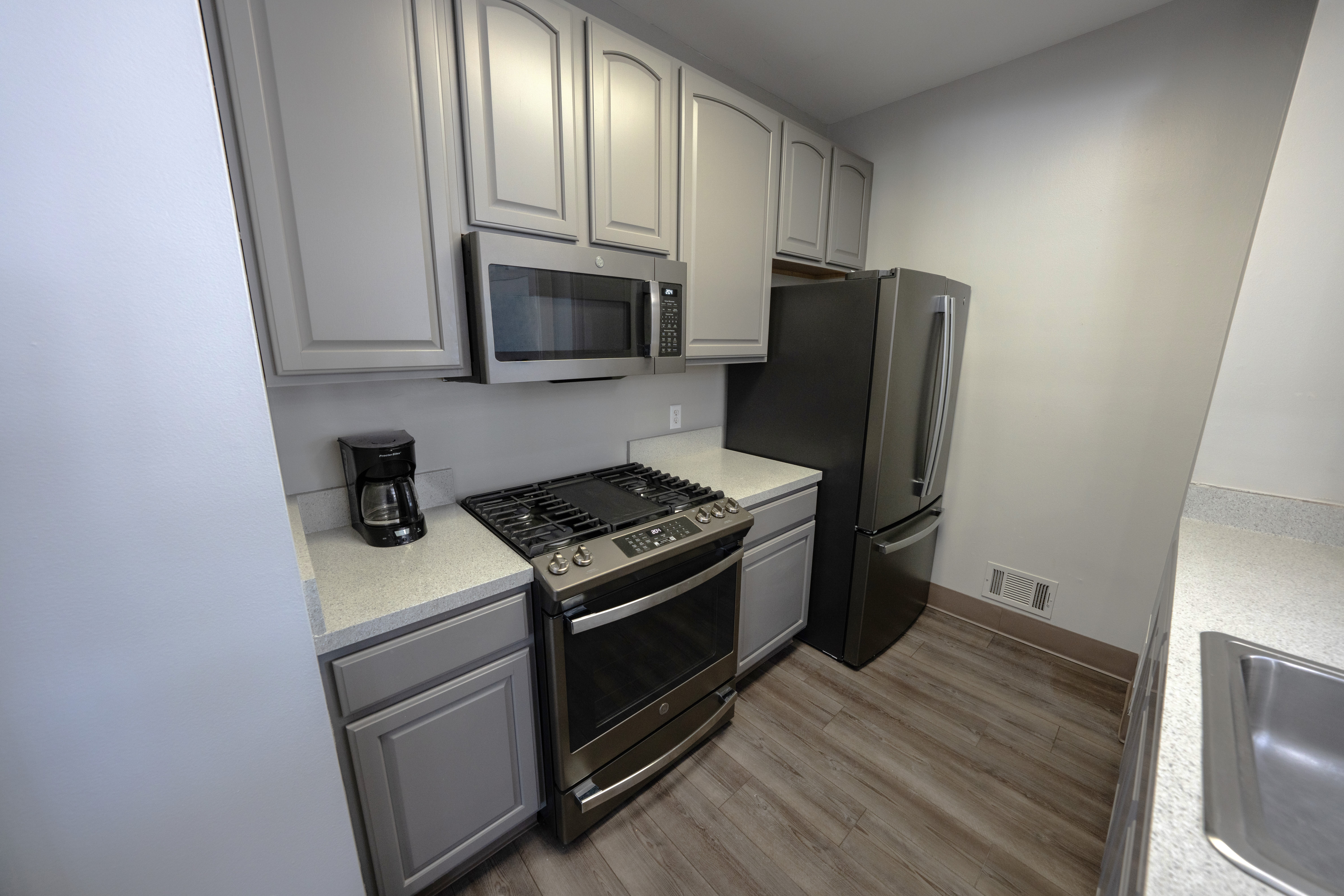 Rivers Edge Apartments 11 of 12