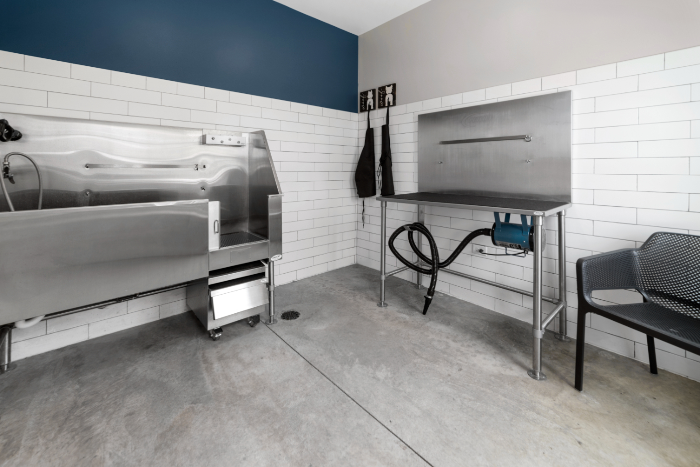 Pet wash at Village Place Apartments (1 of 2)