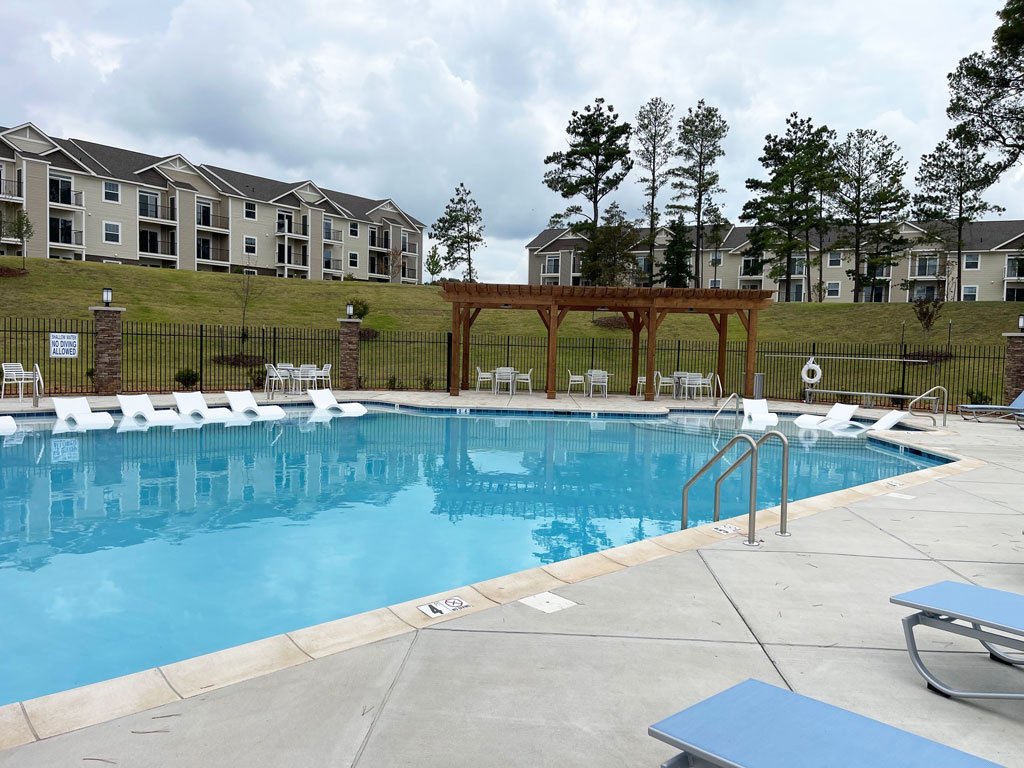 Pool at Signature Pointe Apartment Homes (3 of 3)