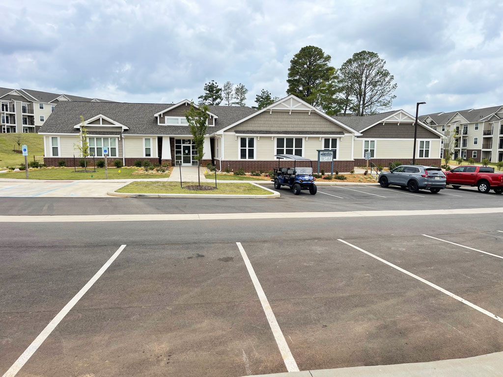 Signature Pointe Apartment Homes 53 of 63