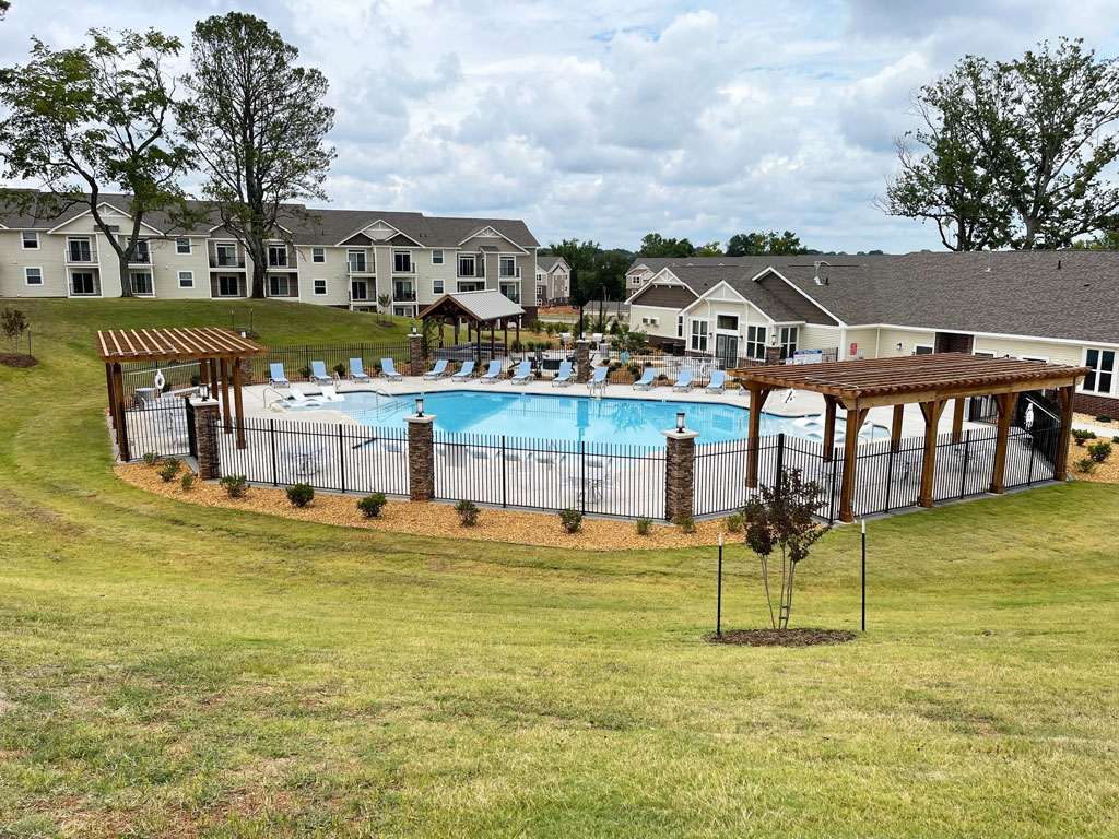 Pool at Signature Pointe Apartment Homes (2 of 3)