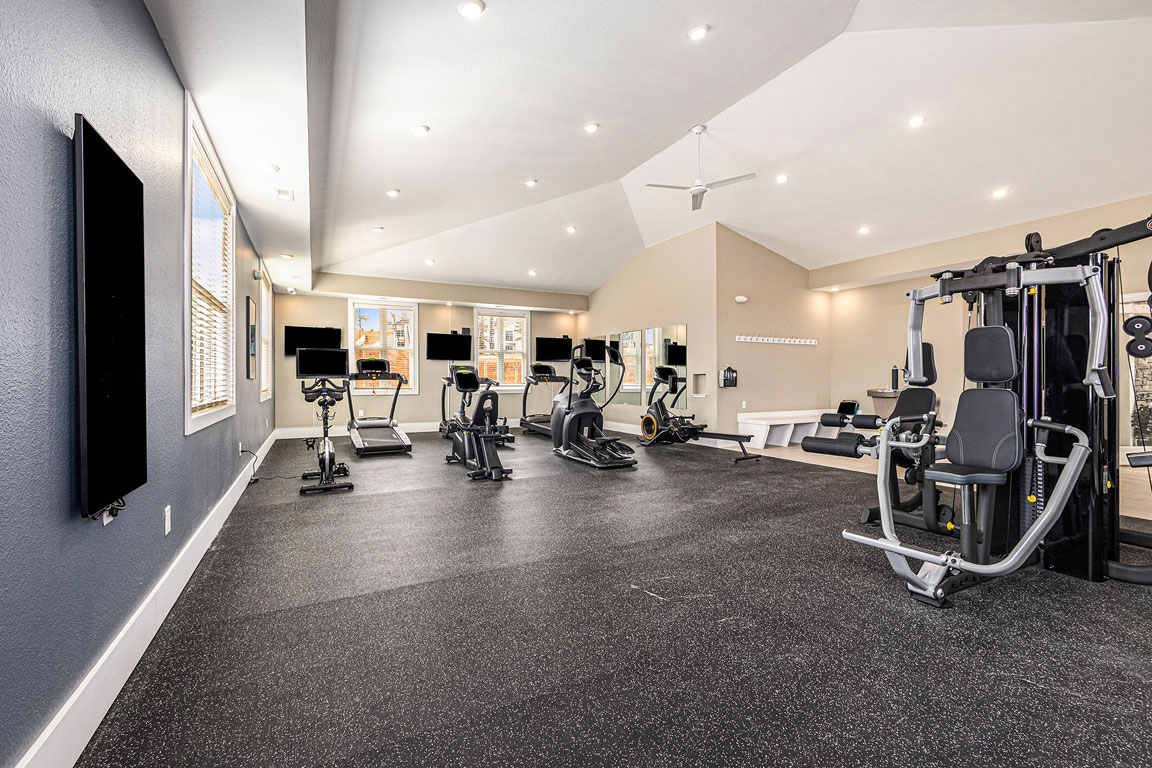 Gym at Signature Pointe Apartment Homes (3 of 3)