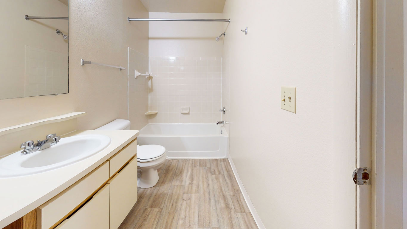 South Bridge Apartments 9 of 12