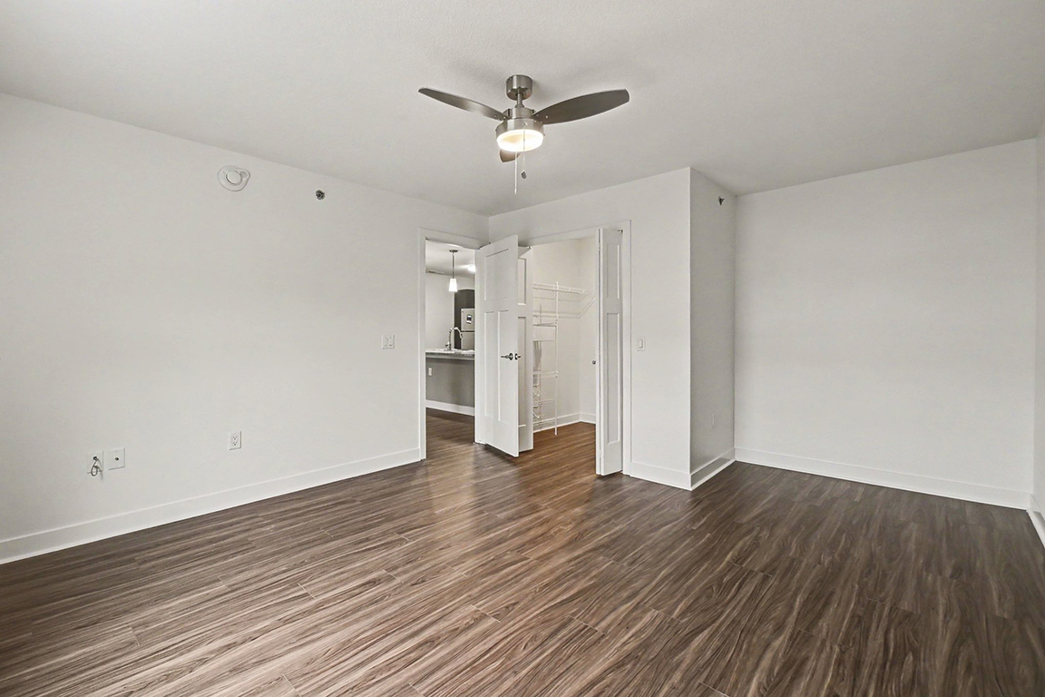 Strathmore Apartment Homes 23 of 76