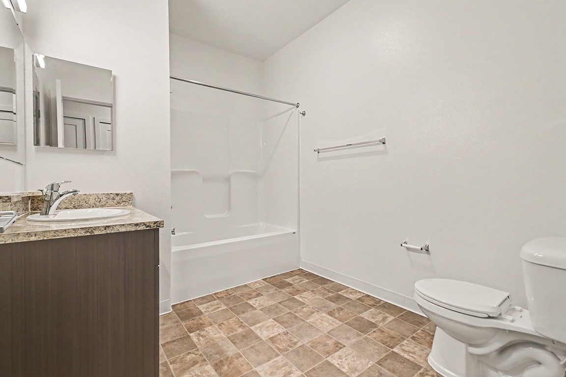 Strathmore Apartment Homes 41 of 76
