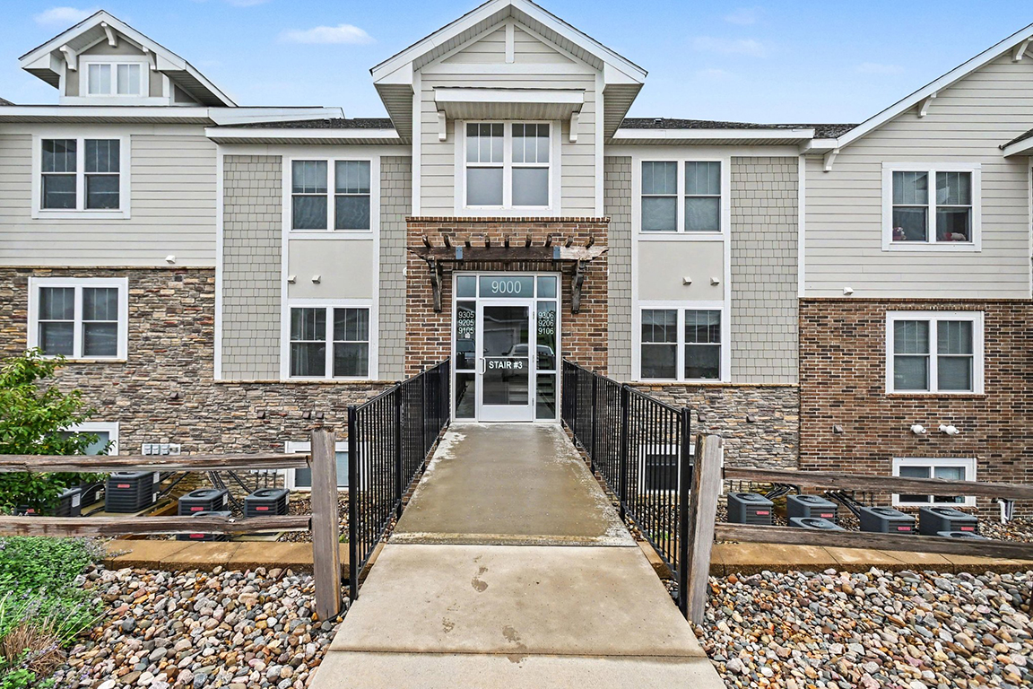 Strathmore Apartment Homes 65 of 76